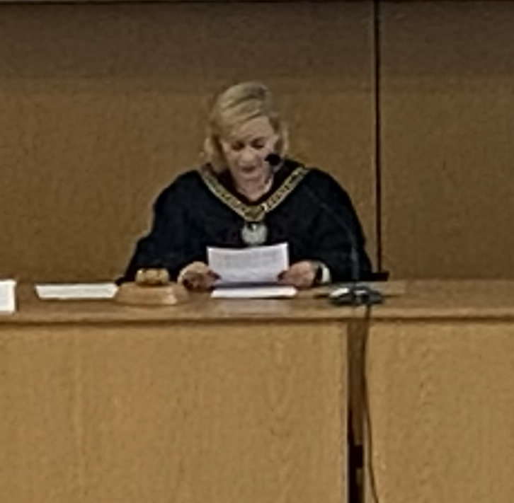 Czy znacie całą prawdę o Kopciuszku? .. w sądzie o granicach wolności wypowiedzi w Internecie