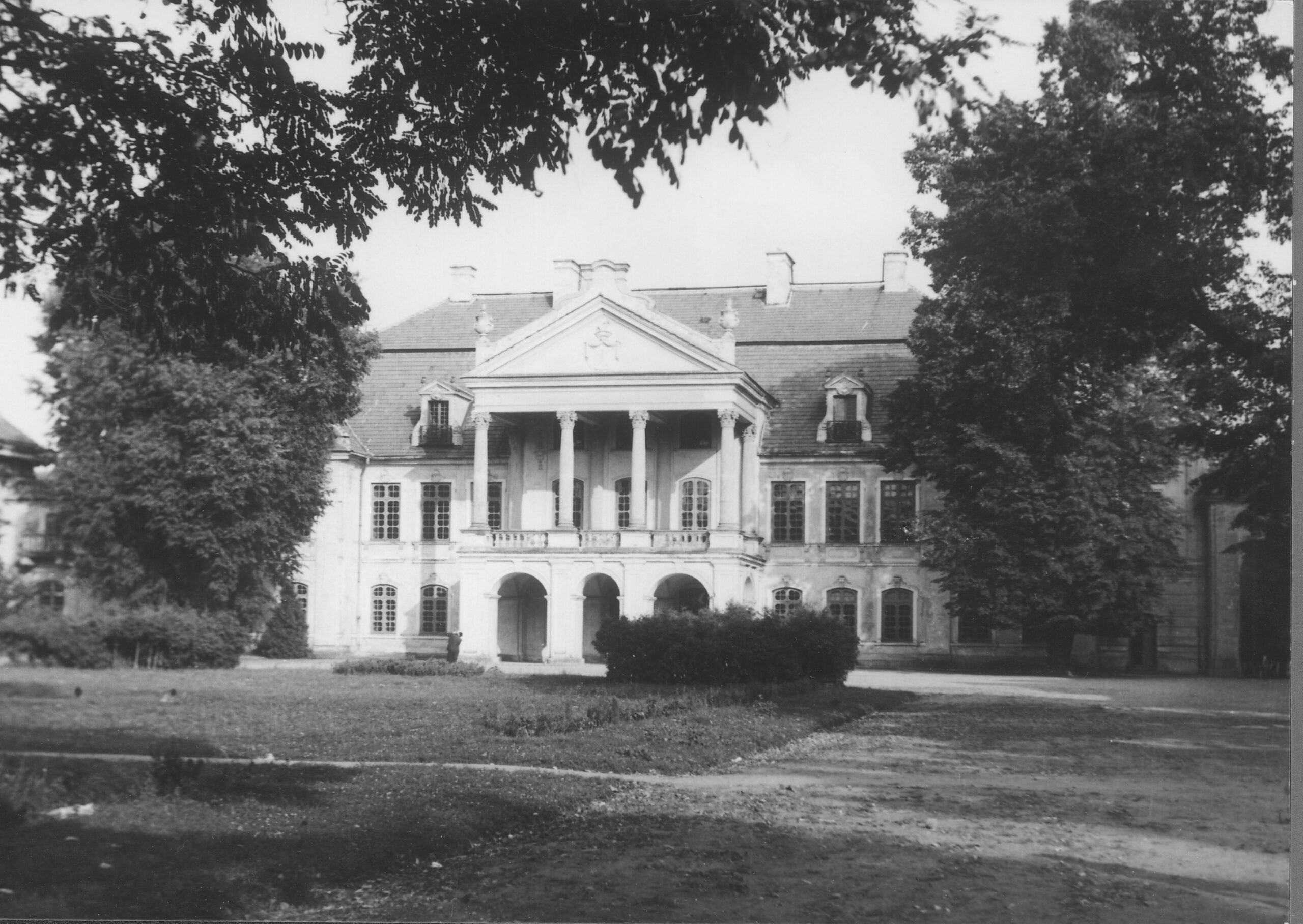 Archiwum tajemnic. Jak historycy odkrywają przeszłość?