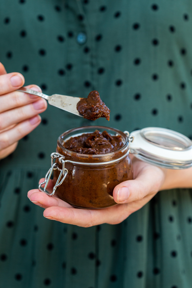 Słodka zagadka – jak powstaje domowa 'nutella' bez cukru?